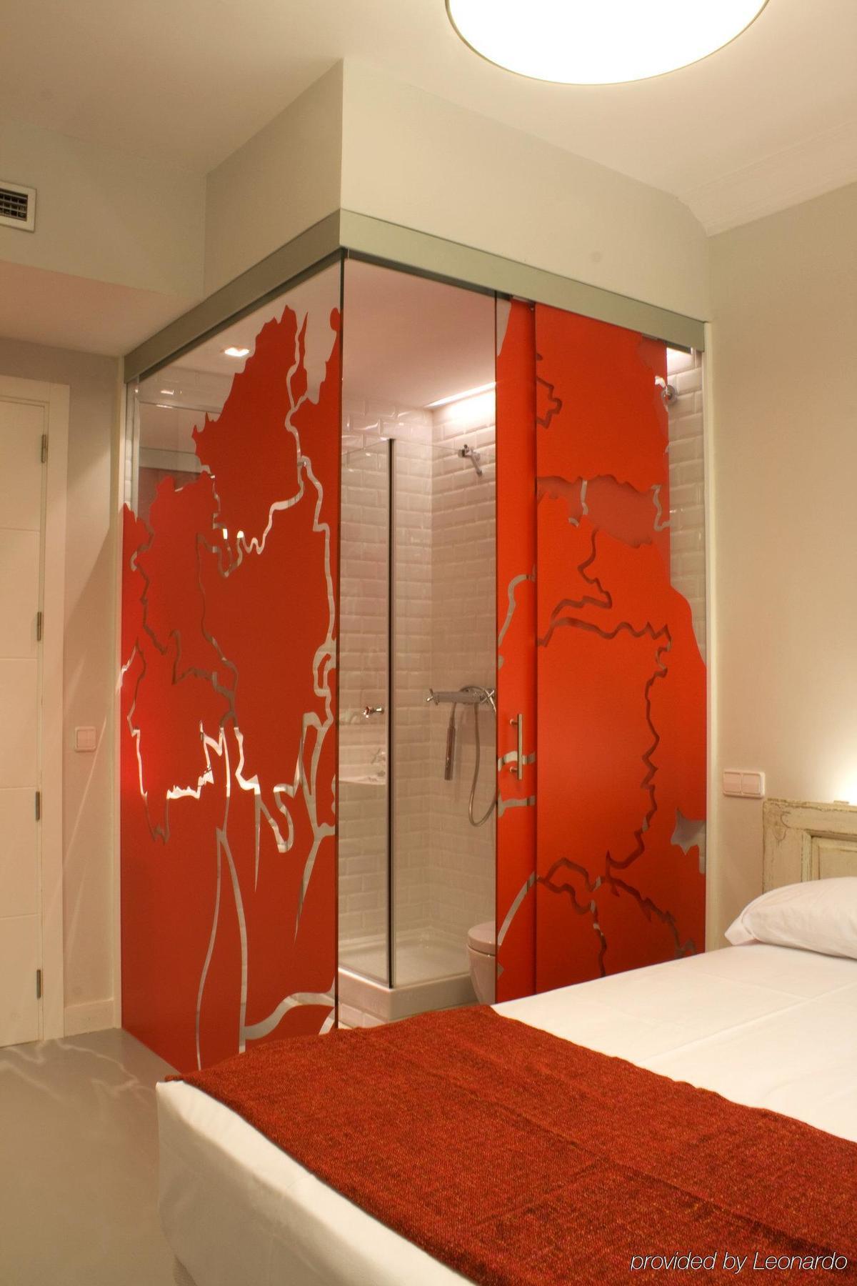 Numa Madrid Script Aparthotel Phòng bức ảnh