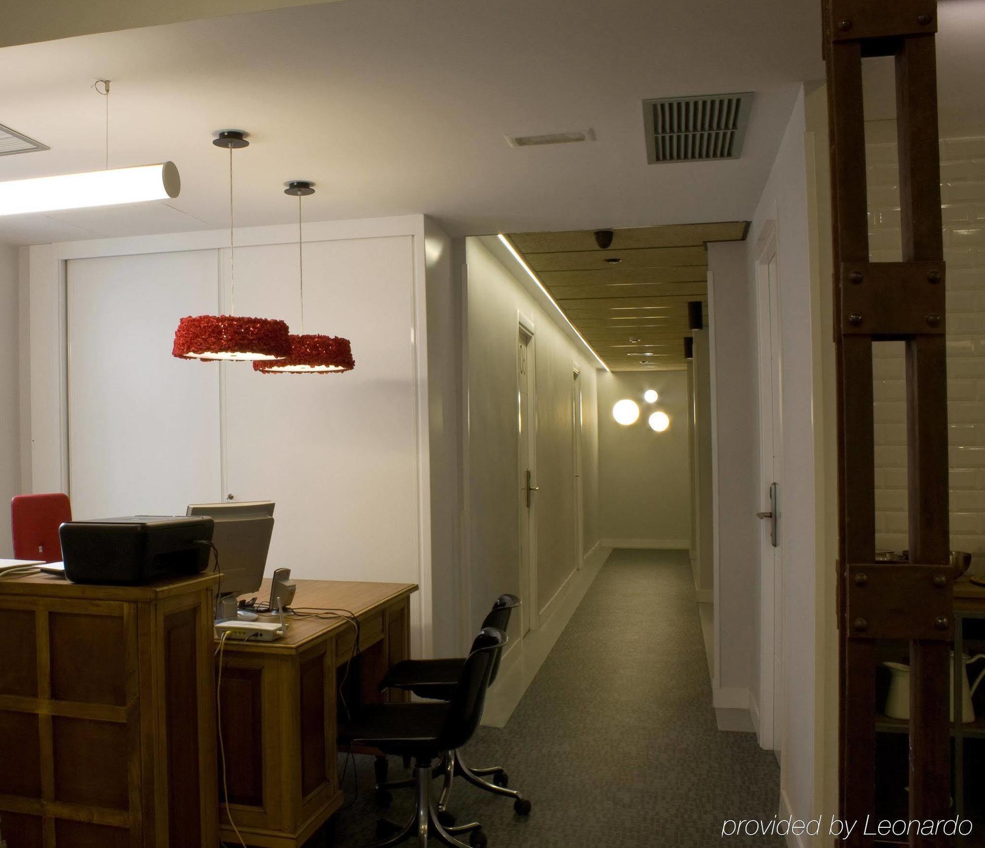 Numa Madrid Script Aparthotel Phòng bức ảnh